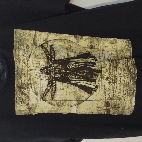 USED Tshirt STAR WAR IMAGE OF DARTH VADER AS The Vitruvian Man Size M - Picture 3 of 6